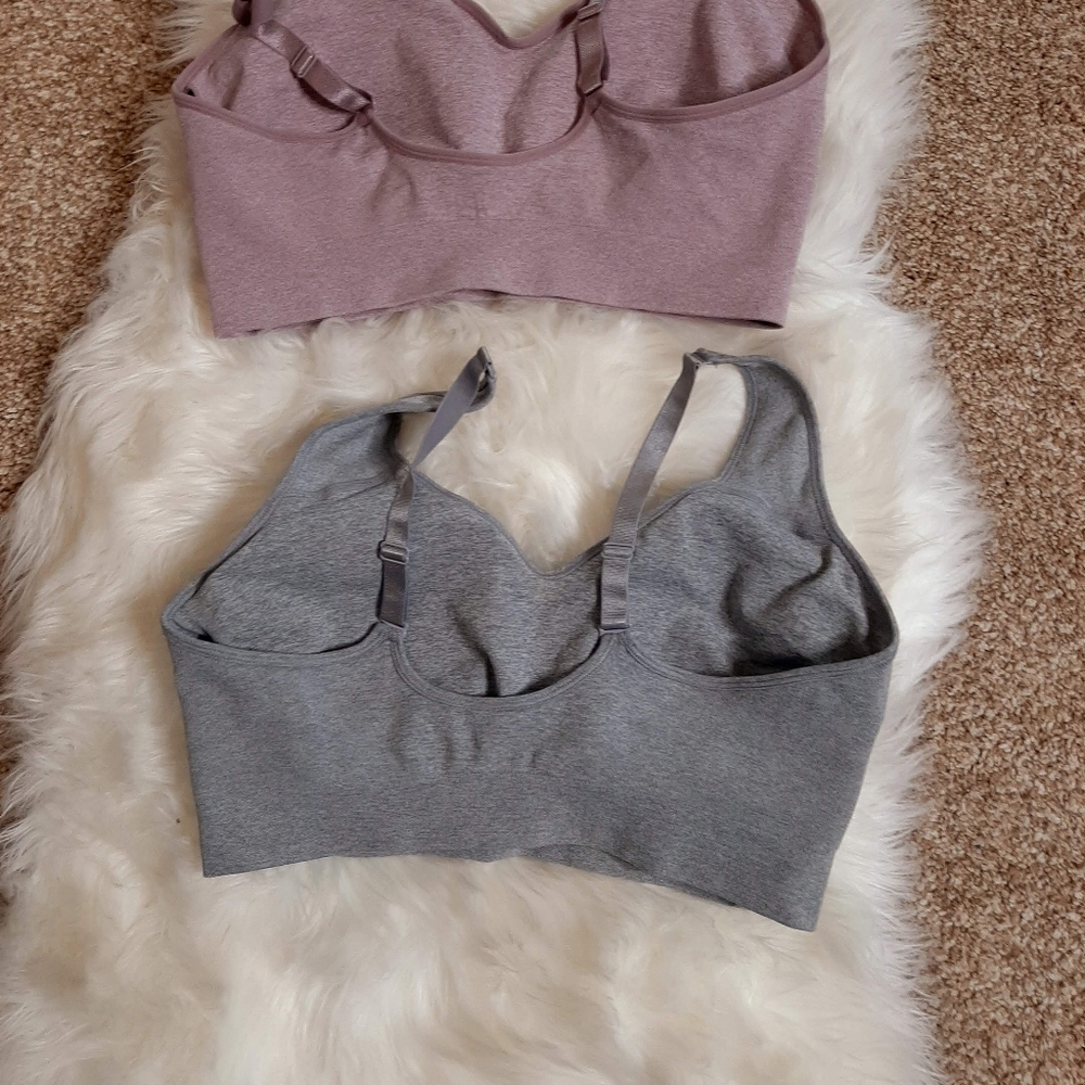 Puma sports bra's - Picture 3 of 7